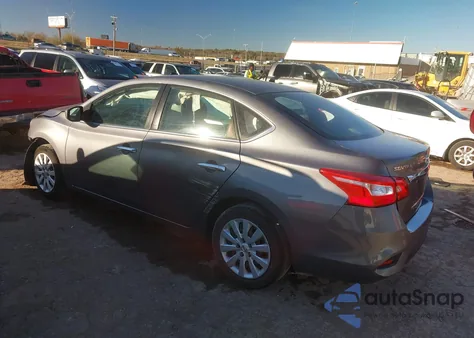 2018 Nissan Sentra S z USA, uszkodzony, nr VIN 3N1AB7AP1JY325575